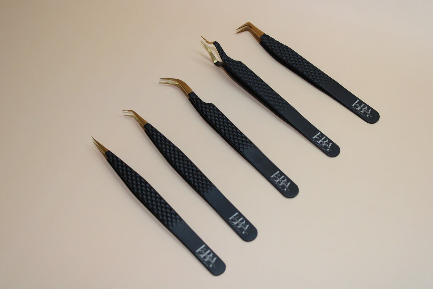 Tweezers